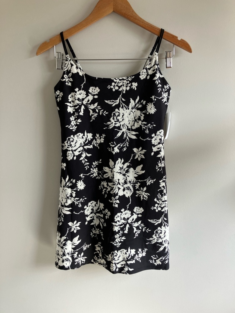 NWT Abercrombie & Fitch black floral mini athletic dress size XS